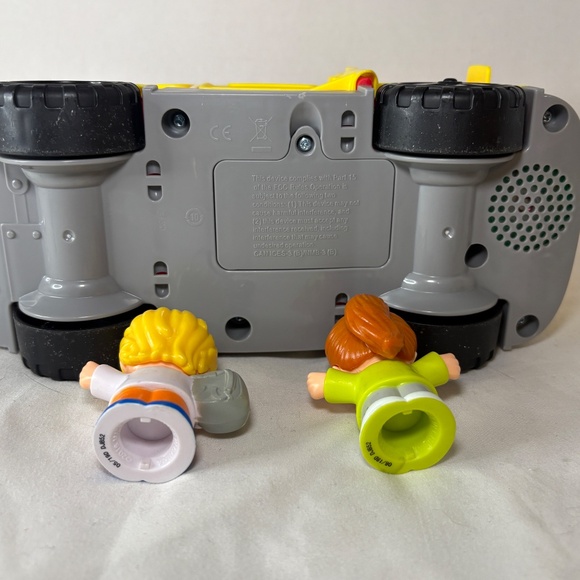 Fisher Price Little People 2016 School Bus Toy 2 figures Lights Sounds Works - Picture 9 of 10